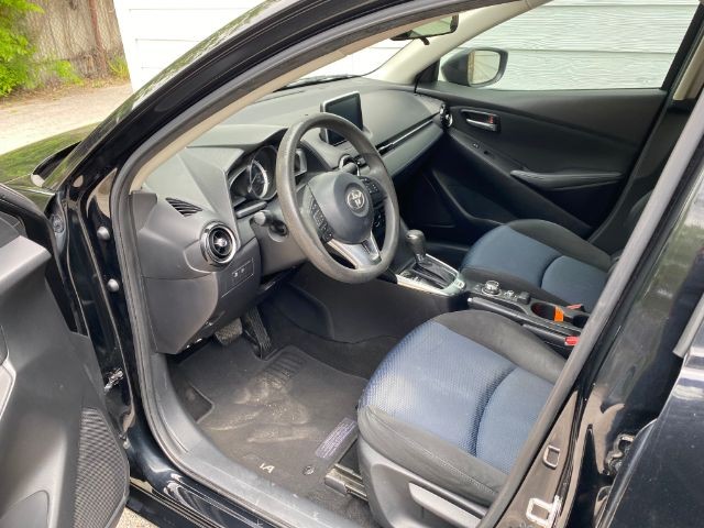 Toyota Yaris iA Vehicle Image 05