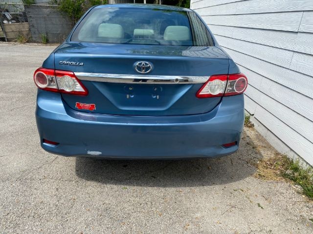 Toyota Corolla Vehicle Image 03