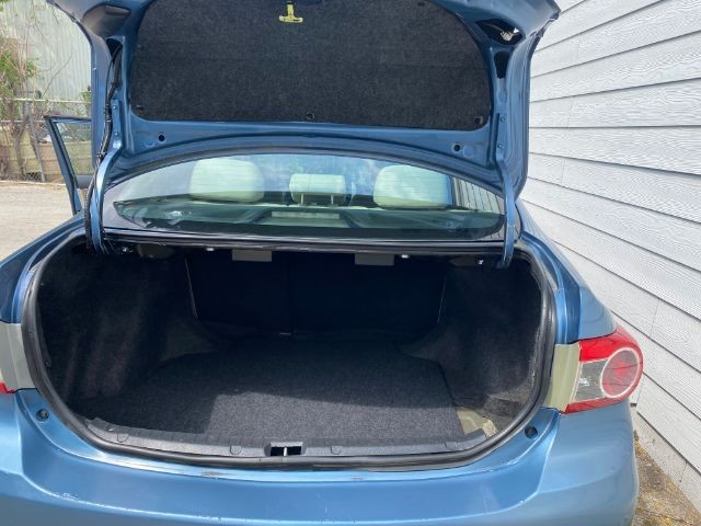 Toyota Corolla Vehicle Image 06