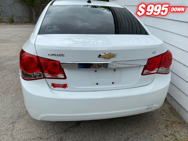 Chevrolet Cruze Vehicle Image 04