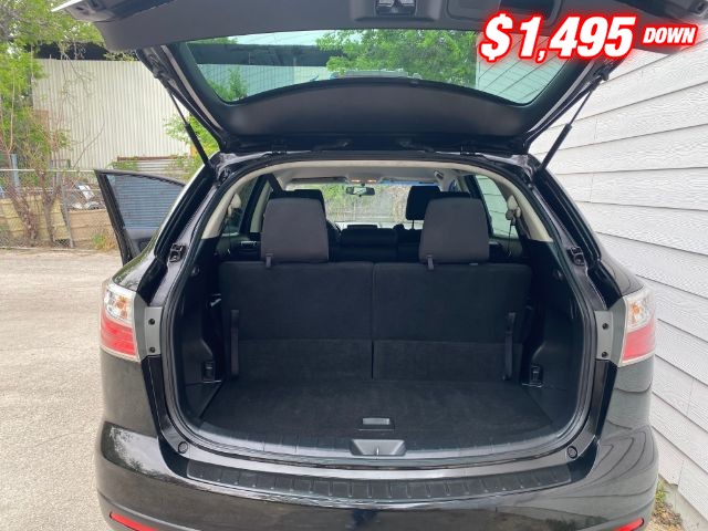 Mazda CX-9 Vehicle Image 05