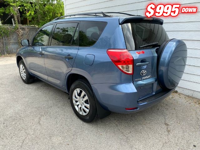 Toyota RAV4 Vehicle Image 03