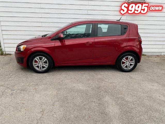 Chevrolet Sonic Vehicle Image 02