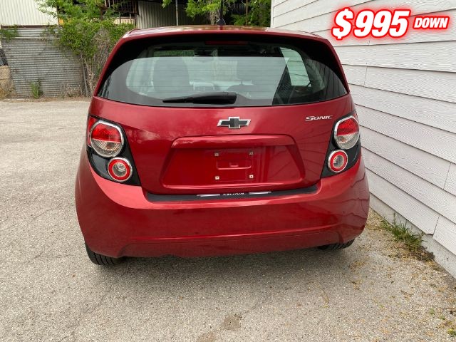 Chevrolet Sonic Vehicle Image 04