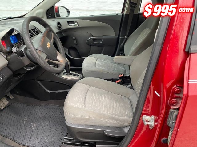 Chevrolet Sonic Vehicle Image 05