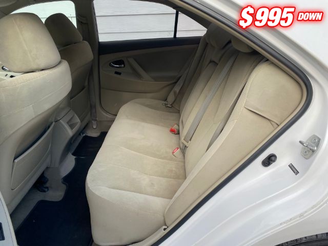 Toyota Camry Vehicle Image 06