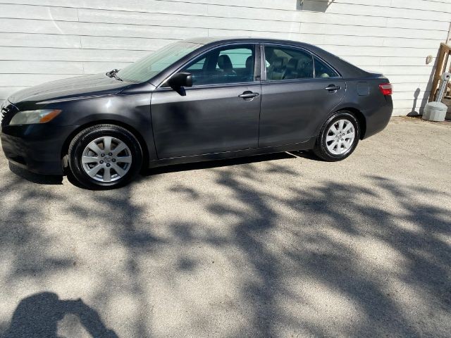 Toyota Camry Vehicle Image 02