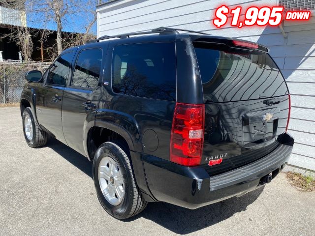 Chevrolet Tahoe Vehicle Image 03