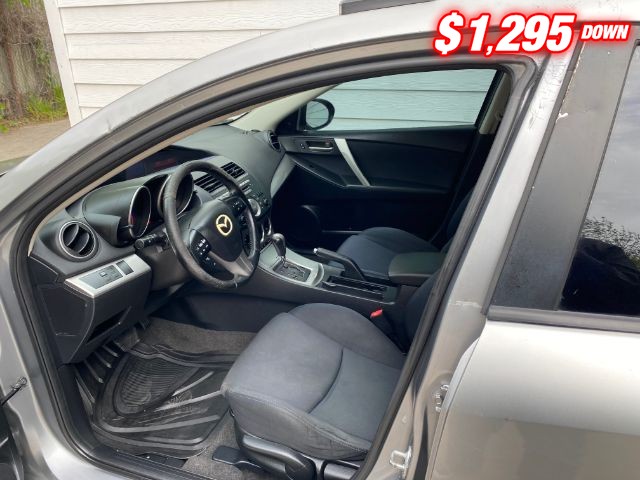 Mazda Mazda3 Hatchback Vehicle Image 06