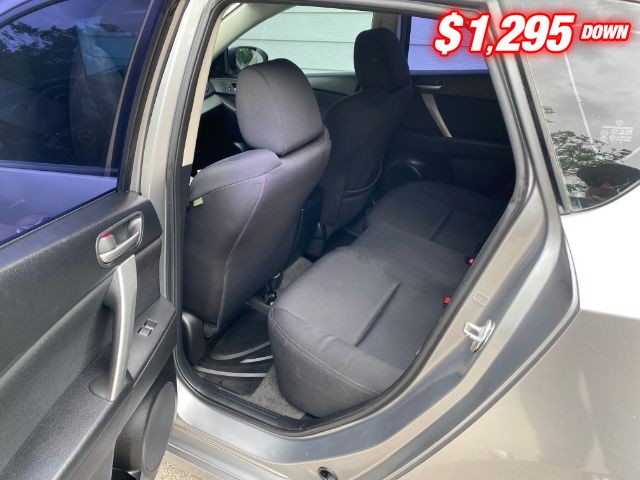 Mazda Mazda3 Hatchback Vehicle Image 07