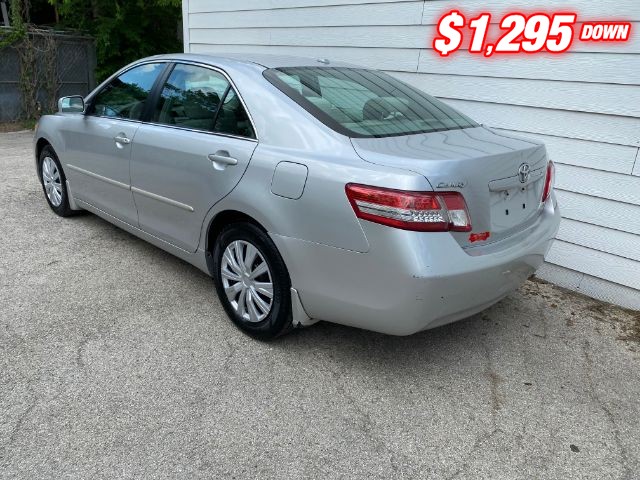 Toyota Camry Vehicle Image 03