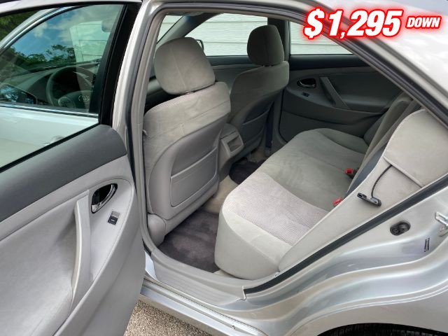 Toyota Camry Vehicle Image 06