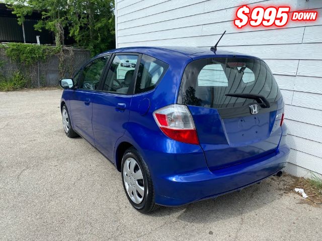 Honda Fit Vehicle Full-screen Gallery Image 03