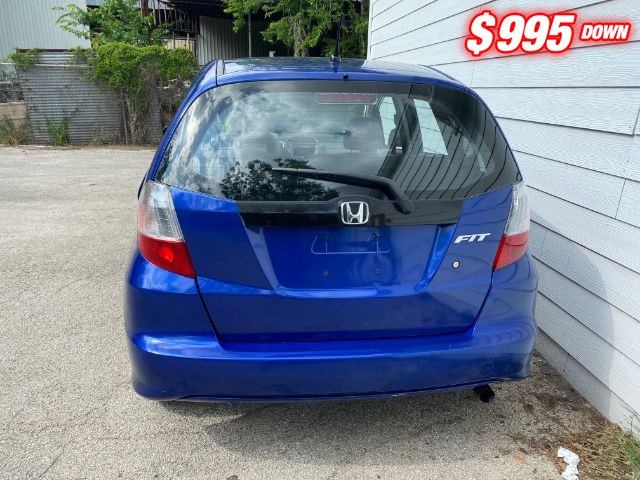 Honda Fit Vehicle Full-screen Gallery Image 04