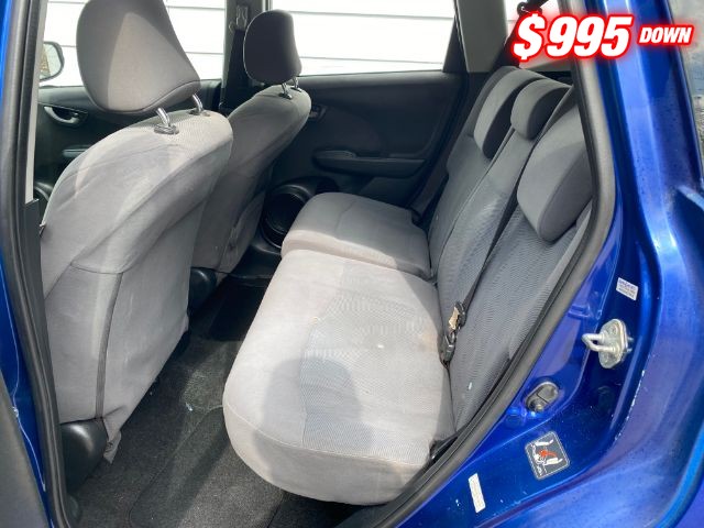 Honda Fit Vehicle Full-screen Gallery Image 06