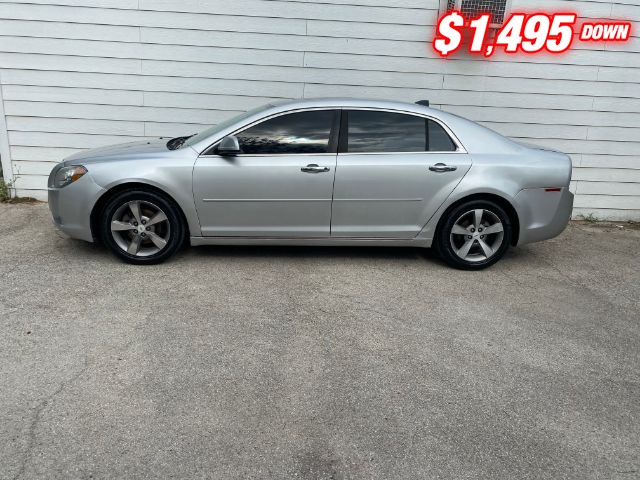 Chevrolet Malibu Vehicle Image 02