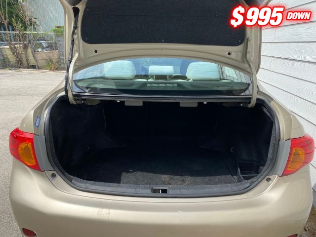 Toyota Corolla Vehicle Image 07