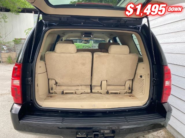 Chevrolet Tahoe Vehicle Image 04