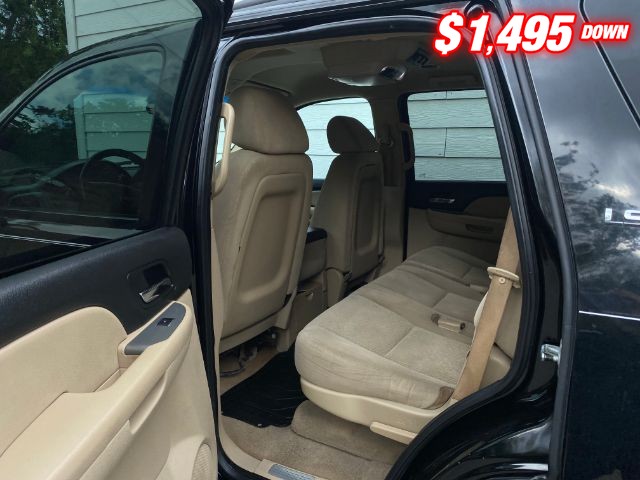 Chevrolet Tahoe Vehicle Image 06