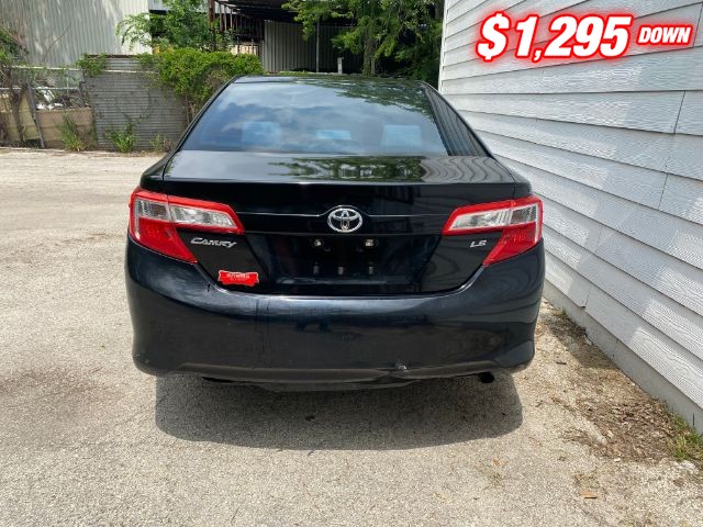 Toyota Camry Vehicle Image 04