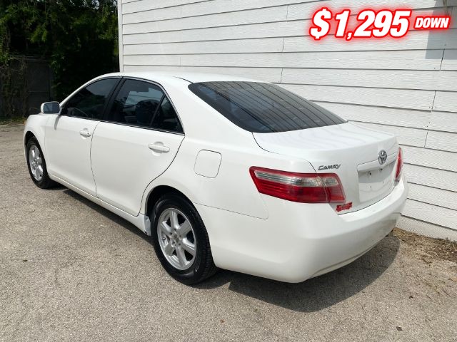 Toyota Camry Vehicle Image 03