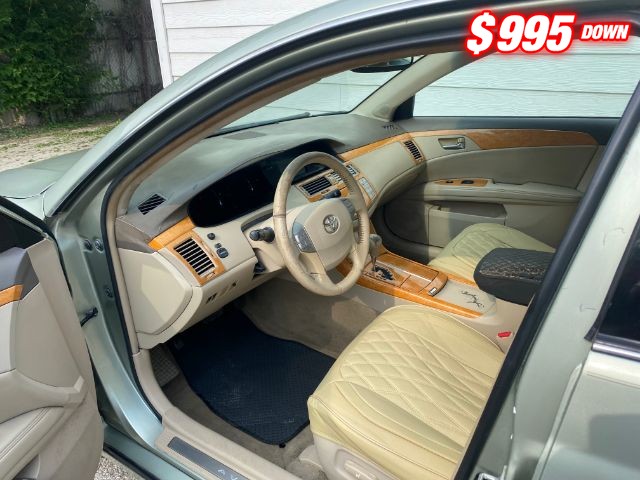 Toyota Avalon Vehicle Image 05