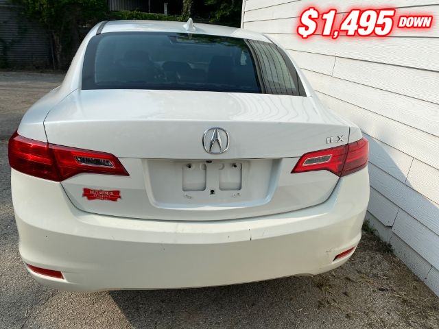 Acura ILX Vehicle Image 04