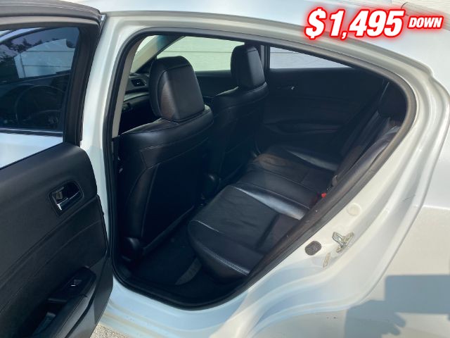 Acura ILX Vehicle Image 06