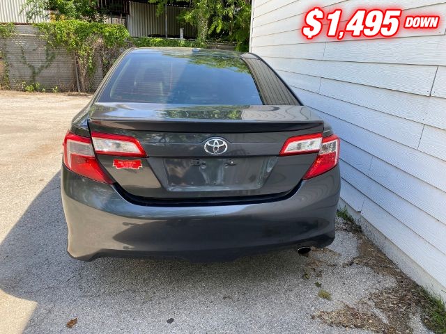 Toyota Camry Vehicle Image 04