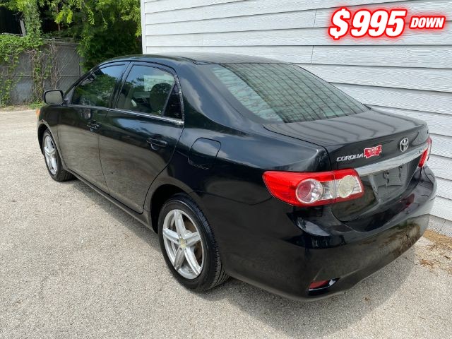 Toyota Corolla Vehicle Image 03