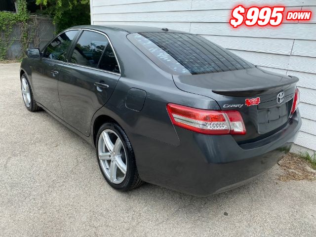 Toyota Camry Vehicle Image 03