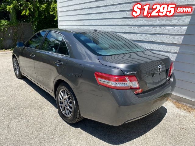 Toyota Camry Vehicle Image 03