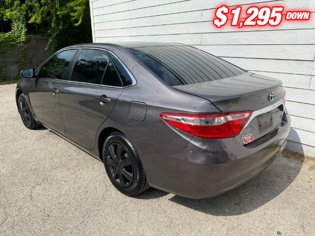 Toyota Camry Vehicle Image 03