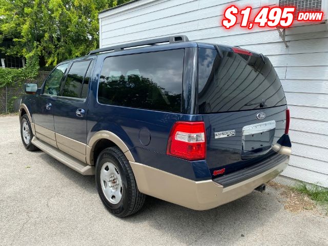 Ford Expedition EL Vehicle Image 03