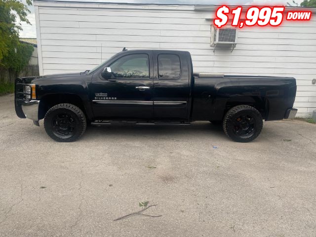 Chevrolet Silverado 1500 Vehicle Image 02