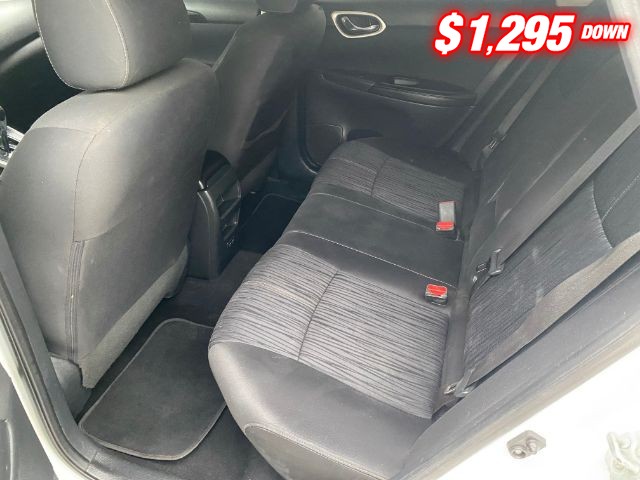Nissan Sentra Vehicle Image 03