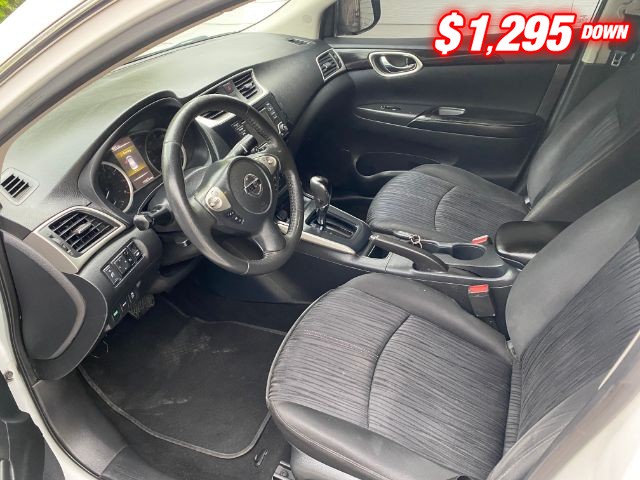 Nissan Sentra Vehicle Image 05