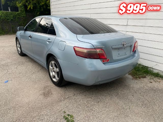 Toyota Camry Vehicle Image 02