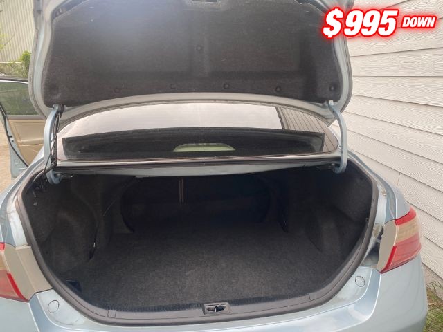 Toyota Camry Vehicle Image 06