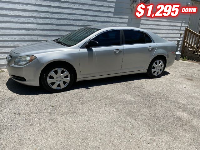 Chevrolet Malibu Vehicle Image 02