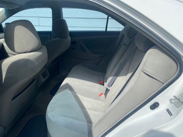 Toyota Camry Vehicle Image 06