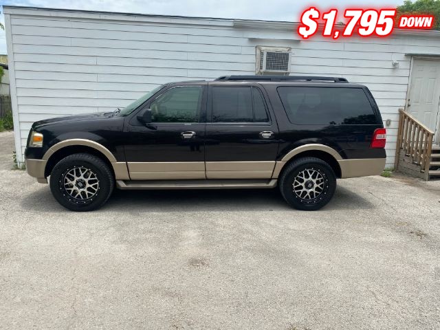 Ford Expedition EL Vehicle Image 02