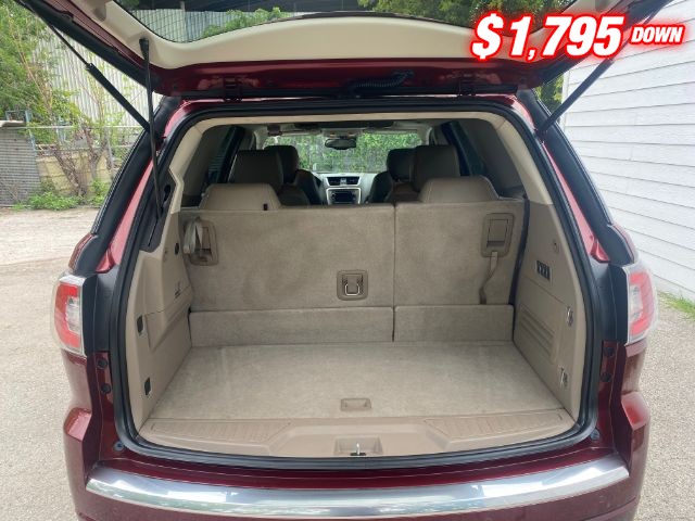 GMC Acadia Vehicle Image 06