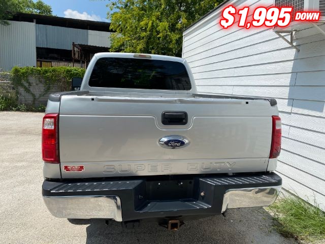 Ford Super Duty F-250 SRW Vehicle Image 04