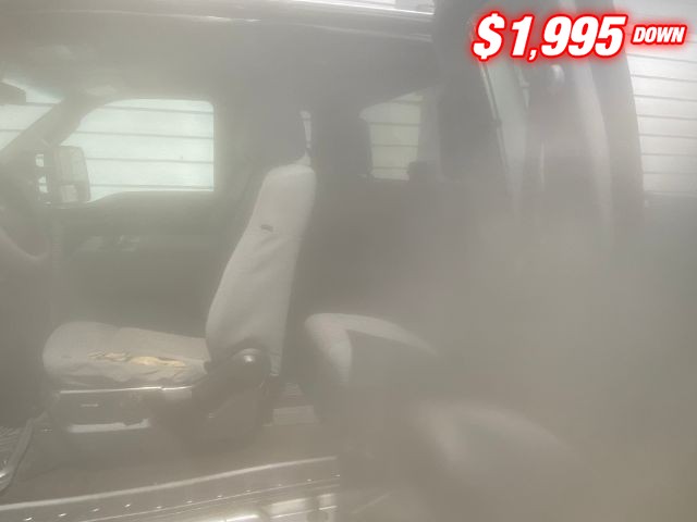 Ford Super Duty F-250 SRW Vehicle Image 05