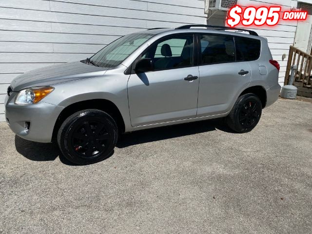 Toyota RAV4 Vehicle Image 02