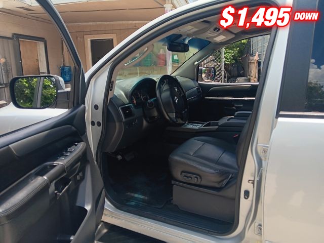 Nissan Armada Vehicle Image 06