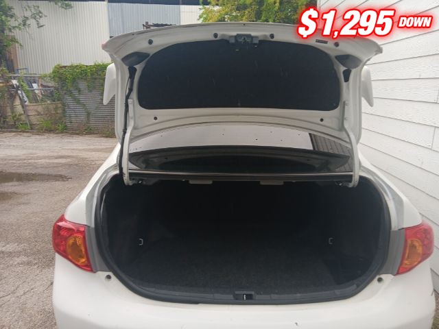 Toyota Corolla Vehicle Image 05