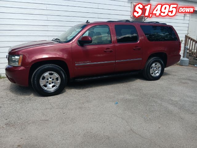 Chevrolet Suburban Vehicle Image 02
