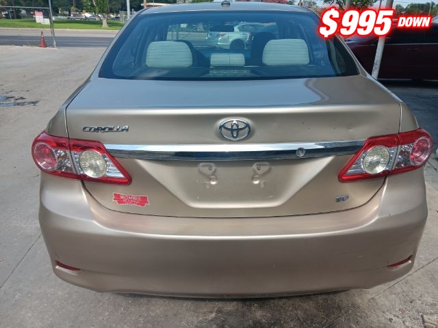 Toyota Corolla Vehicle Image 04